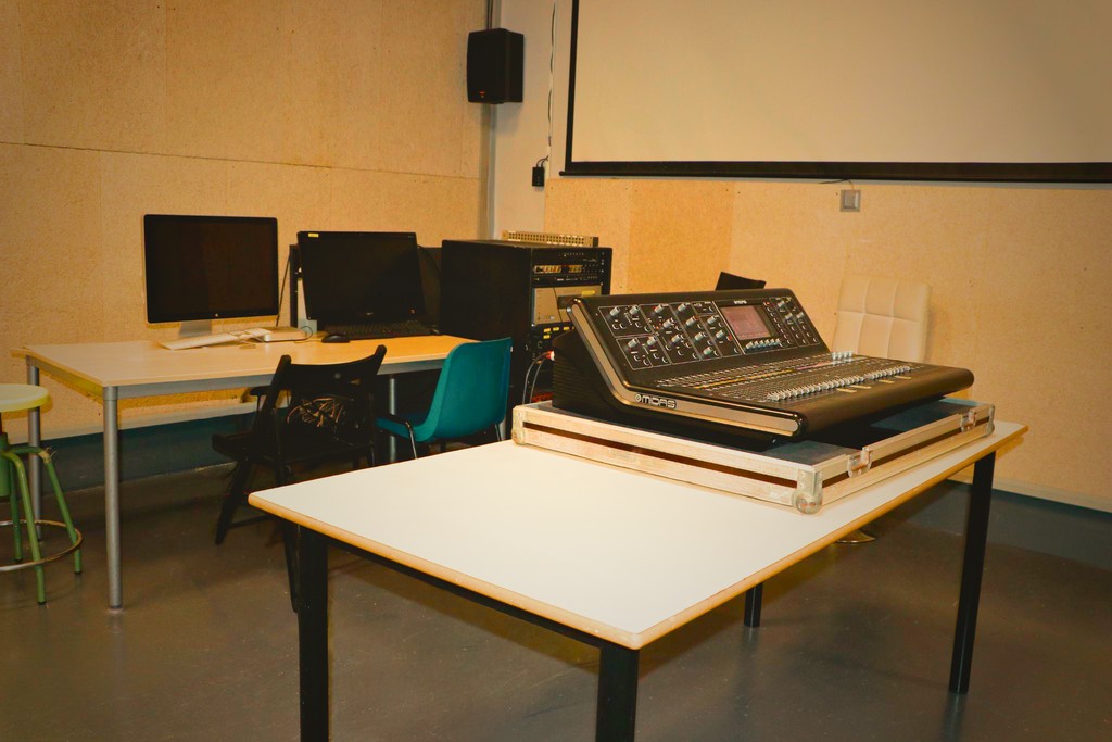 Warehouse Studio